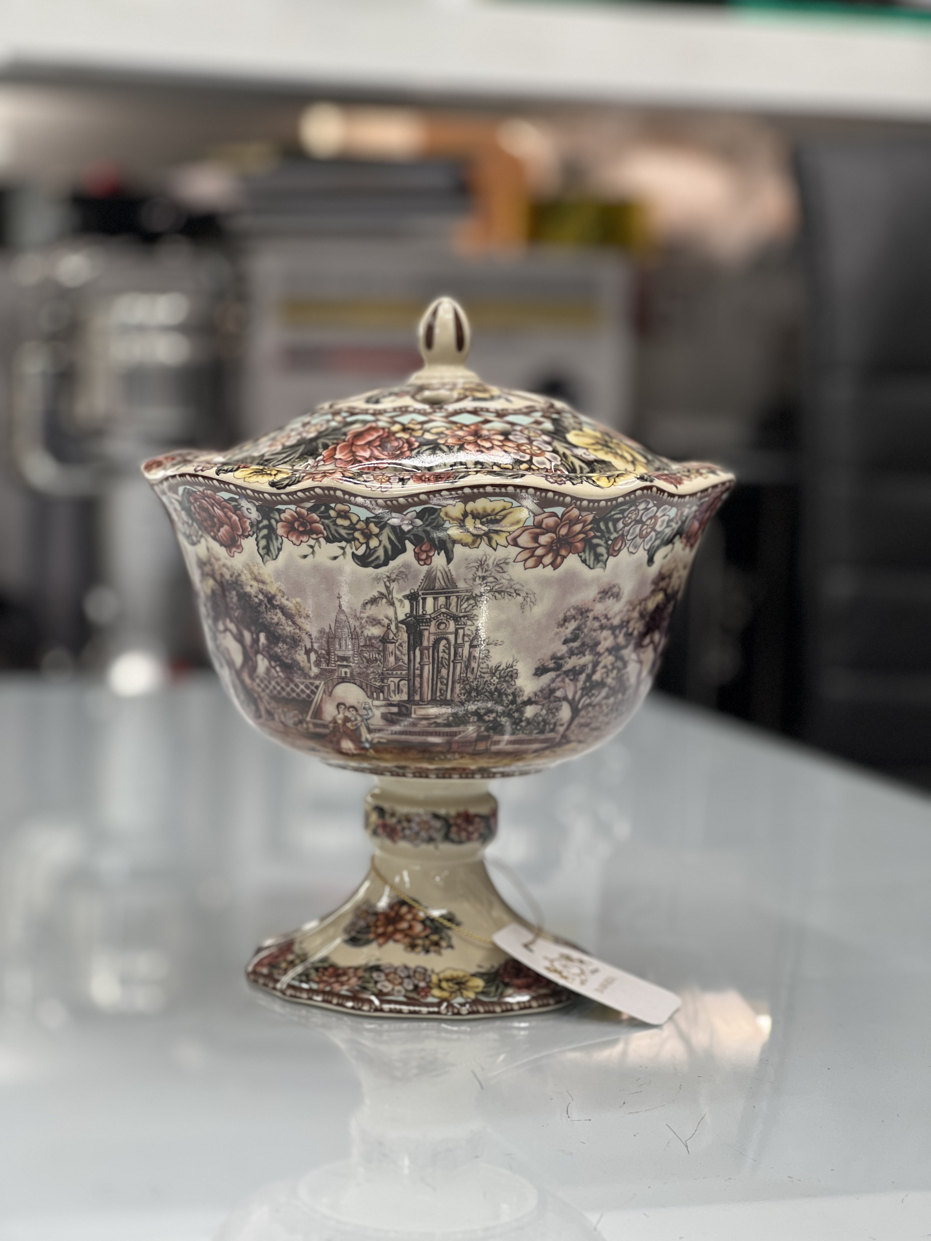 شکلات خوری پایه دار باواریا طرح گاردن دیت